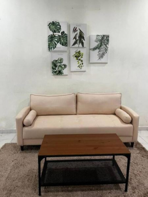Manjung Modern + Cozy Terrace Home